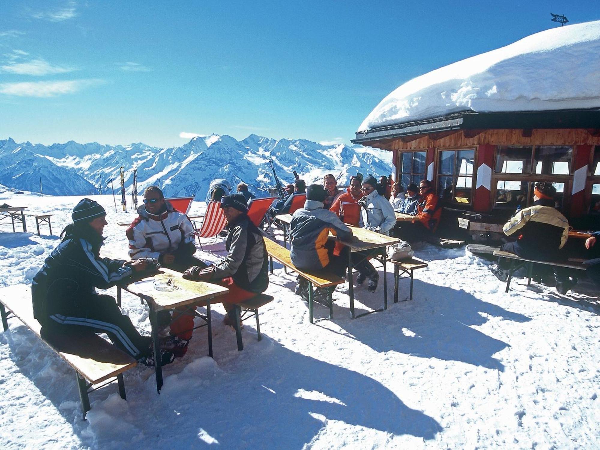 Holiday Flat In Uderns Near The Ski Area ภายนอก รูปภาพ